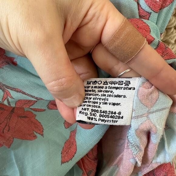 LoboRosa Botones Dress - Picture 4 of 7